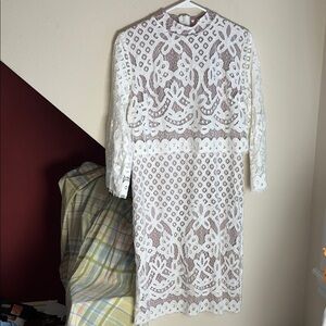 Chic White Lace Long Sleeve Dress XL‎